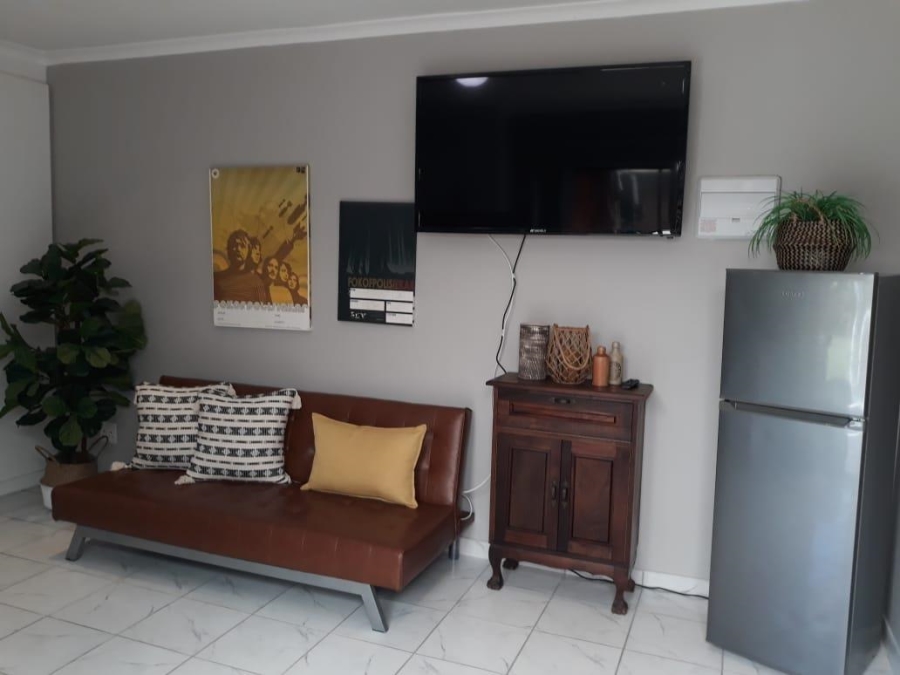 To Let 3 Bedroom Property for Rent in Parsonsvlei Eastern Cape